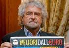 Beppe Grillo: "Democrazia superata, facciamo parlamento a sorte"