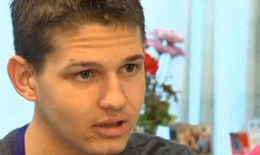 A 17 muore per un arresto cardiaco e si risveglia dopo 20 minuti