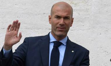 Calcio,Zidane a sorpresa lascia il Real