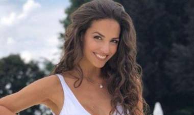 Laura Barriales è incinta, lʼannuncio della gravidanza sui social