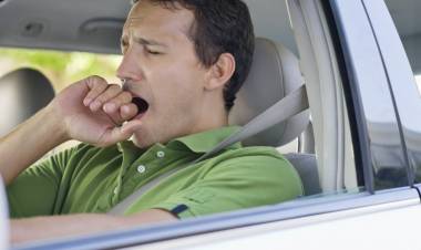 I colpi di sonno causano 12 mila incidenti lʼanno