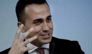 Luigi Di Maio contro il Pd: "Presenta emendamento contro indennizzi ai licenziati, spieghi perché"
