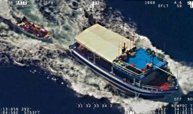 Migranti sbarcati a Lampedusa, via al rimpatrio-lampo 