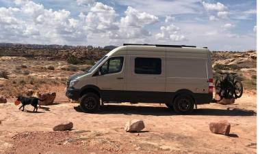 La seconda vita dei furgoni: le trasformazioni più curiose e utili