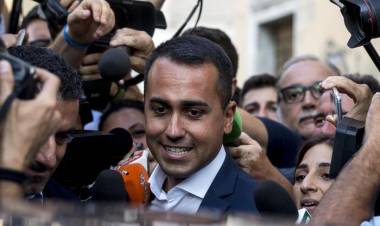 Governo: E' il giorno di Rousseau. Di Maio: 'Nel programma tutti i 20 punti M5s'