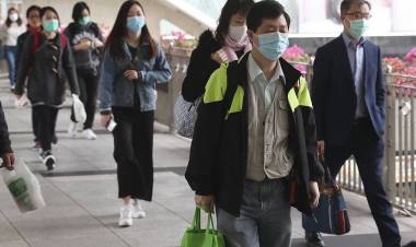 Coronavirus, atterrato a Pratica di mare l’aereo con i 56 italiani da Wuhan