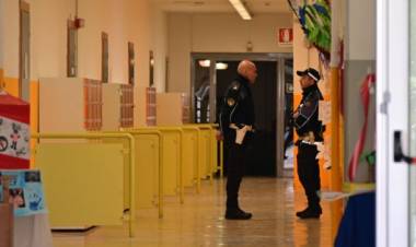 Prof accoltellata dallo studente, parlano gli alunni di Trescore: Se cercassero le armi, le troverebbero