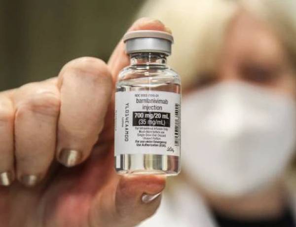 Cura Covid, l'Aifa autorizza il nuovo anticorpo monoclonale, il vaccino non e piu necessario