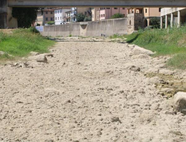 Allarme siccità, Italia verso lo stato di crisi: 15 giorni per salvare i raccolti