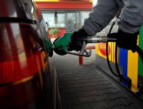 Caro carburanti, via libera Cdm alla proroga del taglio delle accise﻿ 