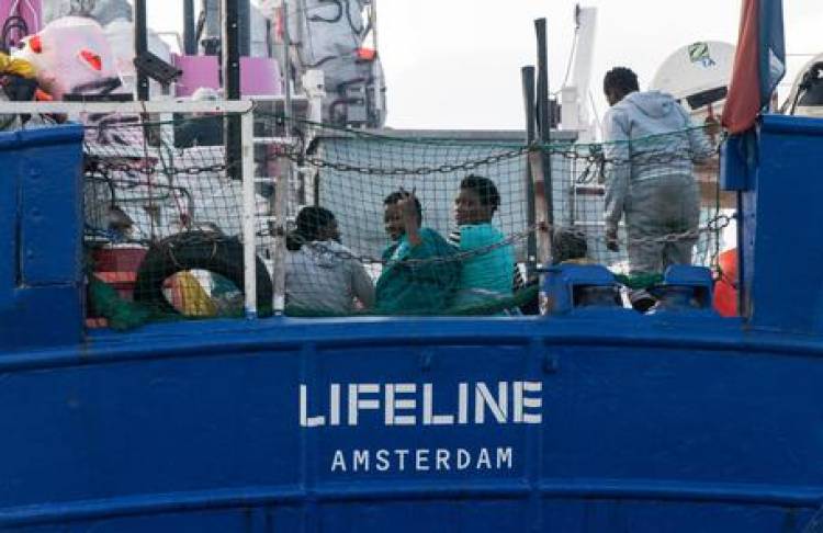 Migranti, Salvini contro Lifeline: 'E' fuorilegge, è nelle acque di Malta'