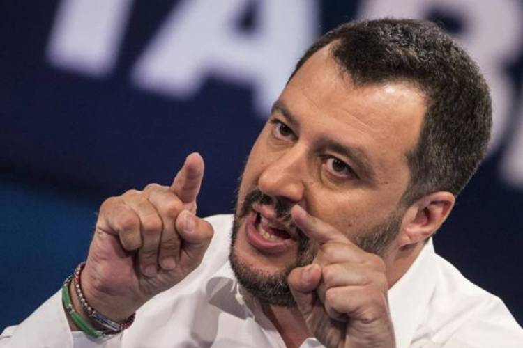 Salvini: “Chi si difende in casa sarà difeso anche dallo Stato” 