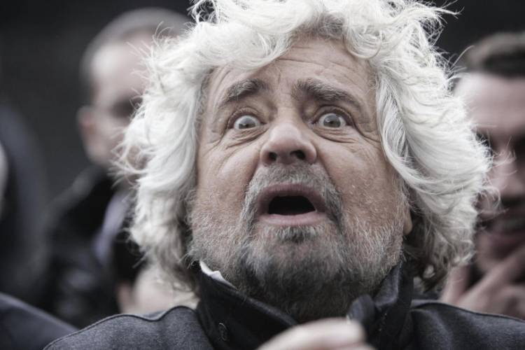 Italia a 5 stelle, Beppe Grillo: togliere poteri al Capo dello Stato