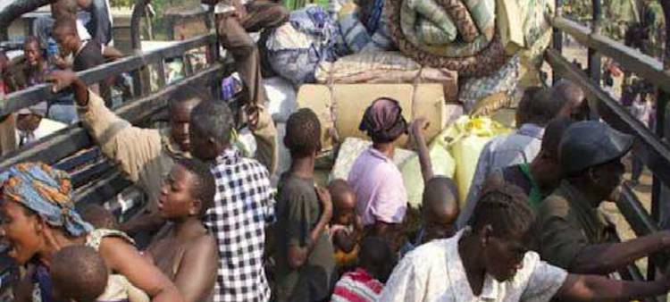 Ebola: virus inarrestabile in Congo, la nazione che “esporta” più rifugiati