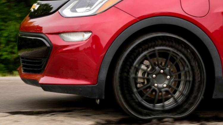 Rivoluzione nel mondo degli pneumatici: ecco le gomme senza aria