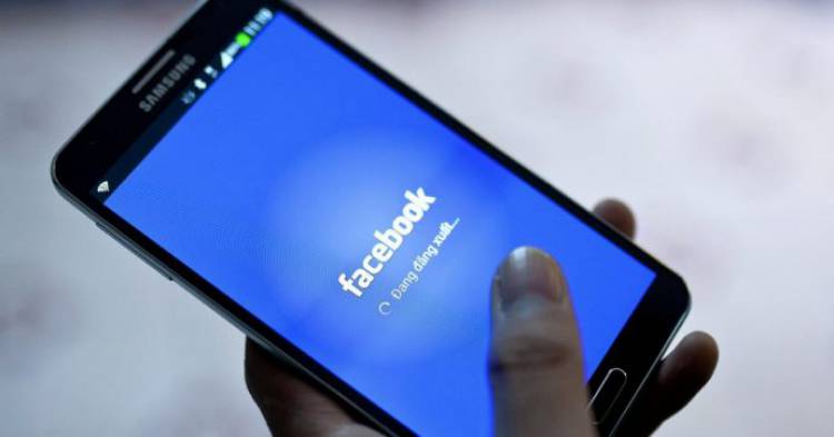 Facebook, WhatsApp e Instagram down: blackout globale per i social di Mark Zuckerberg
