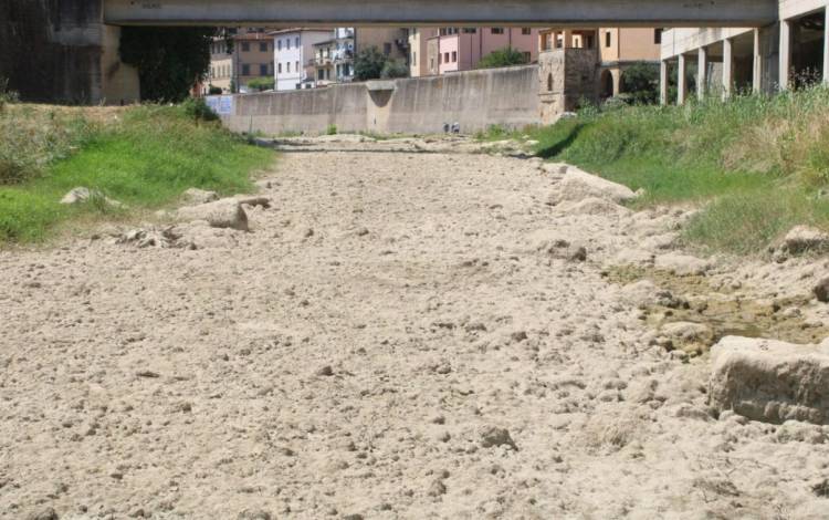 Allarme siccità, Italia verso lo stato di crisi: 15 giorni per salvare i raccolti